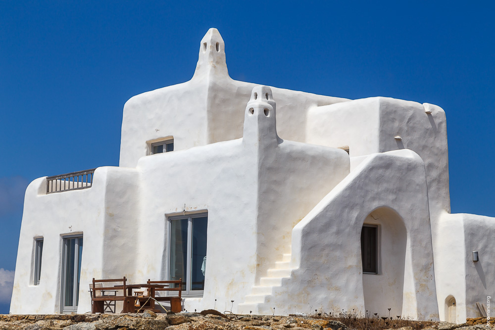 Sơn hiệu ứng Stucco được ứng dụng trong phong cách thiết kế Santorini 
Nguồn: Pinterest