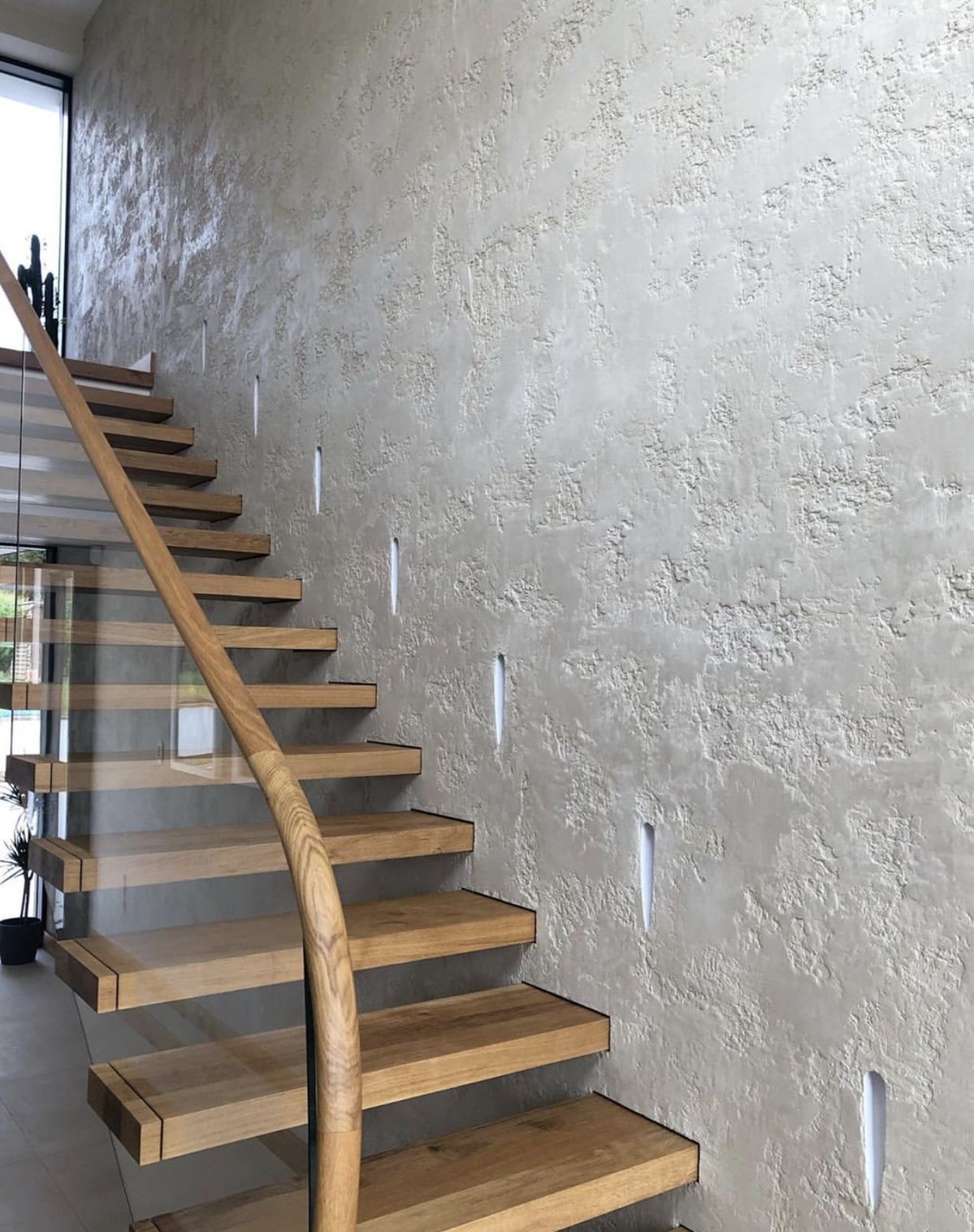Sơn hiệu ứng Stucco vân san hô tạo hiệu ứng thô mộc đậm nét chân thực cho không gian sang trọng và tinh tế
Nguồn: Pinterest