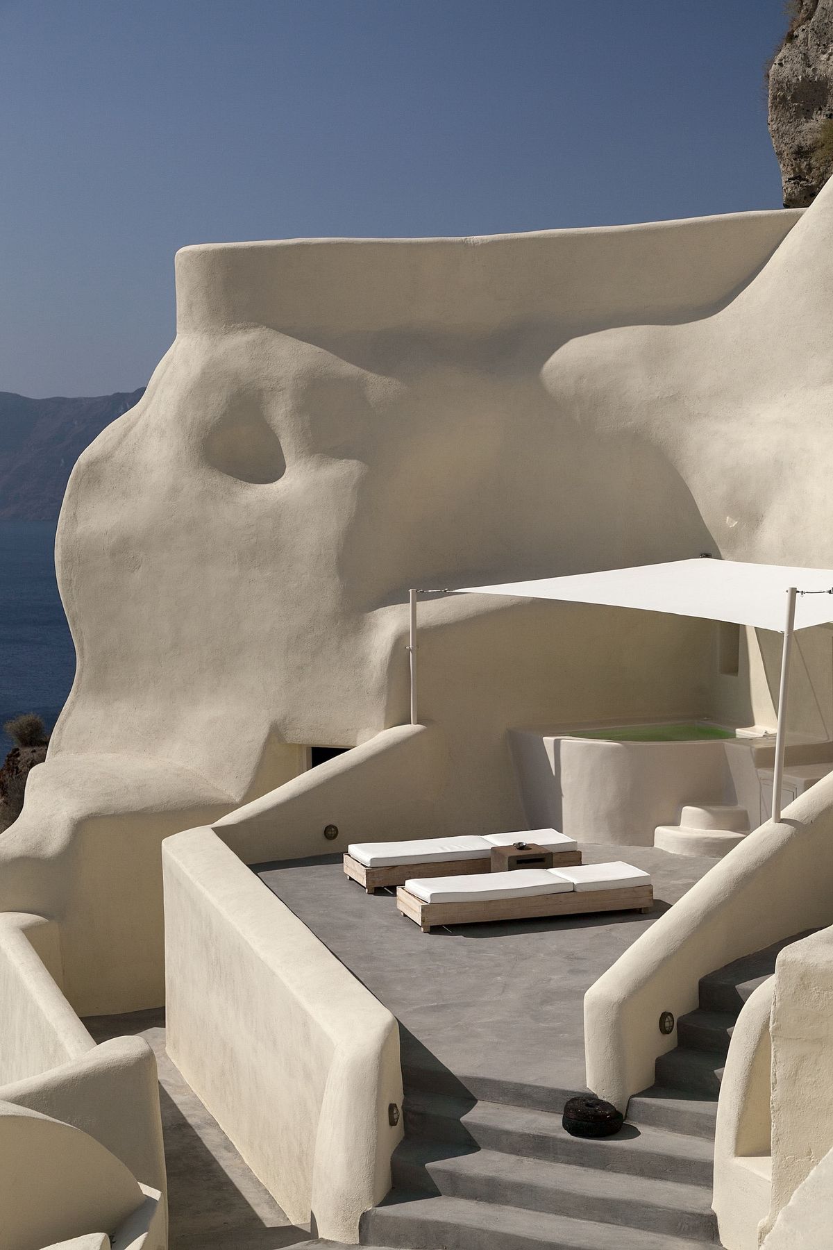 Sơn hiệu ứng Stucco thường được ứng dụng cho resorts phong cách Santorini
Nguồn: Pinterest