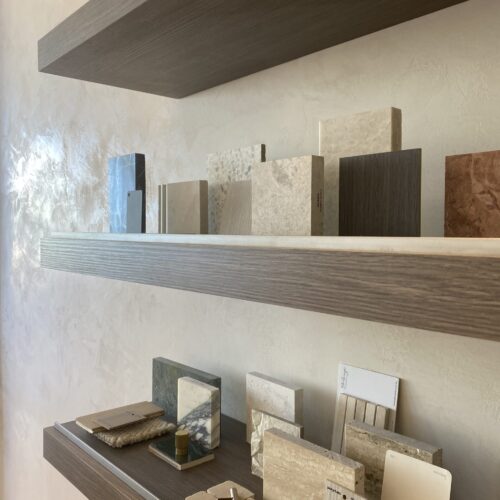 waldo-son-hieu-ung-limestone-marmorino-tx